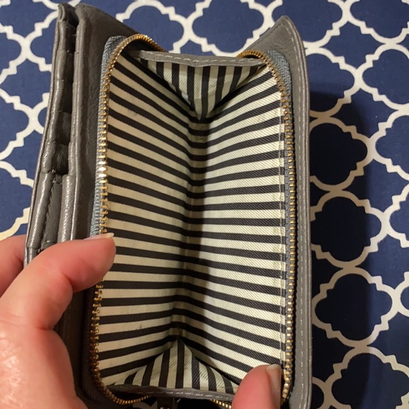 Gray Leather Kate Spade Small Wallet - Picture 6 of 9